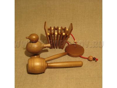 Комплект "Каруселька" (дерево тонированное, 2 категория) Комплект "Каруселька" (дерево тонированное, 2 категория)