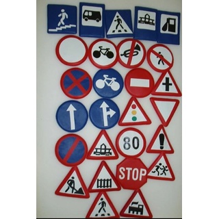 Комплект "Дорожных знаков" для изучения ПДД (27 шт. на подставке)